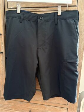 Nat Nast Black Chinos golf shorts size 34